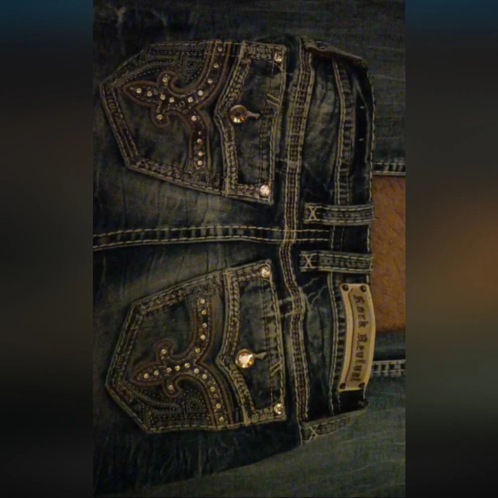 Jeans - Picture 3 of 3